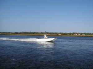 Underway_12.JPG (672172 bytes)