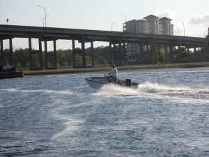 Underway_23.JPG (635057 bytes)