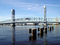 04.jpg (102798 bytes)