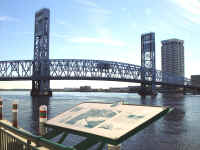 09.jpg (105929 bytes)